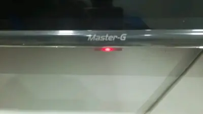Televisor pantalla plana grande - miniatura 3