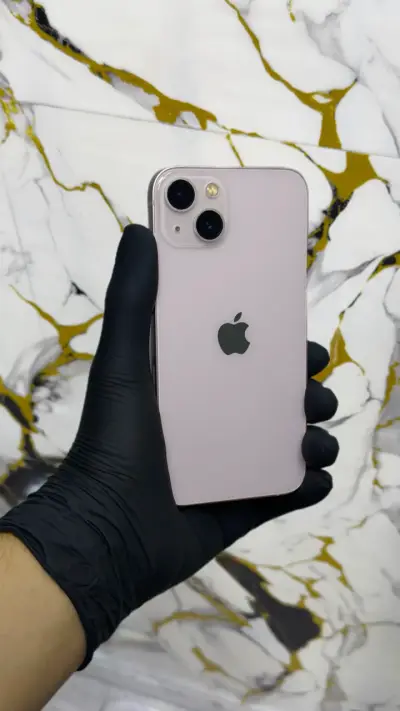 iPhone 13 - miniatura 1