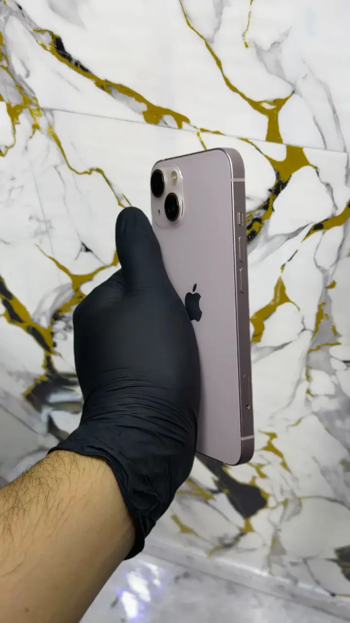 iPhone 13 - 2