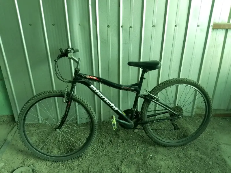 Bicicleta Bianchi negra - 1