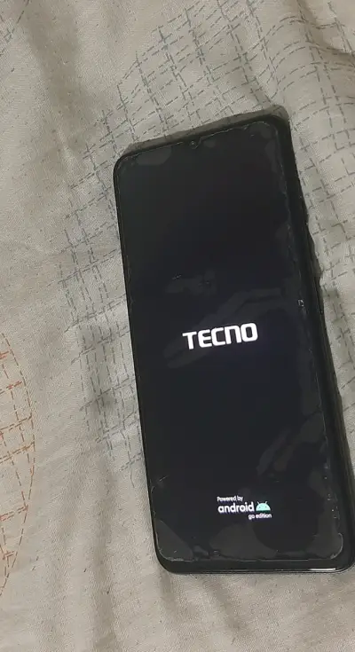 Teléfono Tecno Pop usado - miniatura 2