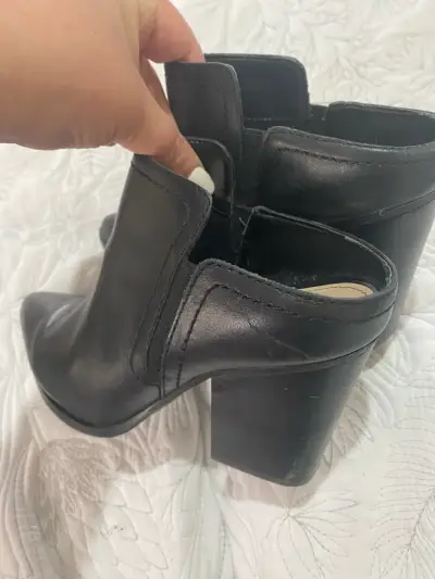 Botines negros de tacón - miniatura 3