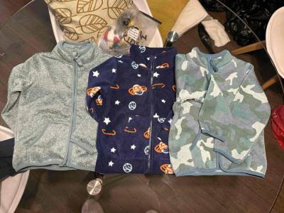 Lote de ropa variada 24 meses niño - miniatura 4