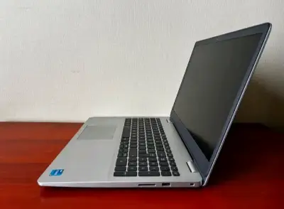 Notebook Dell inspirion 15 - miniatura 3