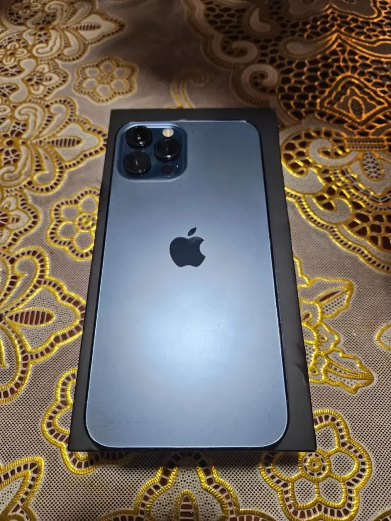 iPhone 12 Pro Max 256 azul - 1