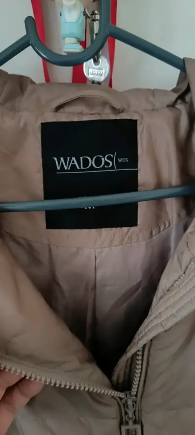 Chaqueta acolchada marrón WADOS - miniatura 2