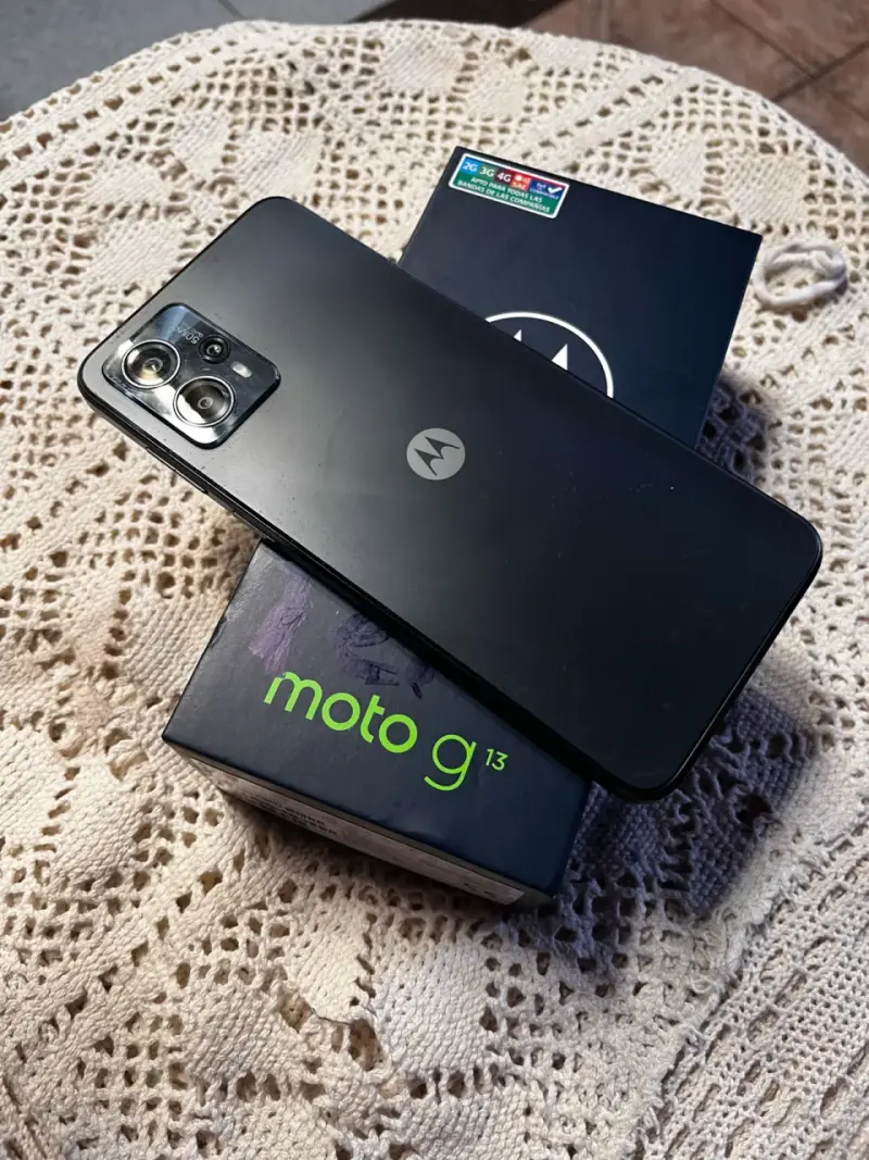 Moto G13 en buen estado - 1