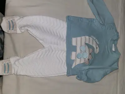 Pijama bebé dinosaurio celeste - miniatura 1