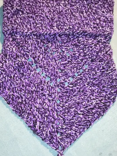 Cuello bandana color morado matizado negro y blanc - miniatura 2