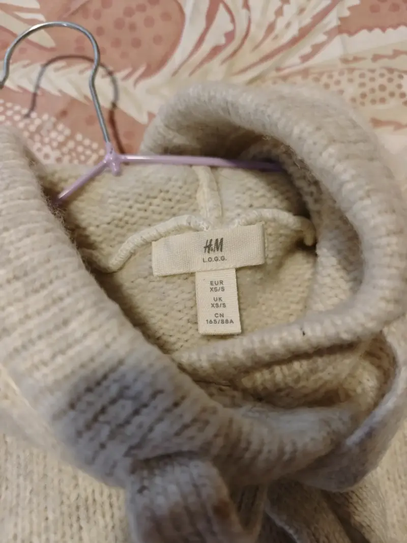 Polerón Beige con Capucha - 3