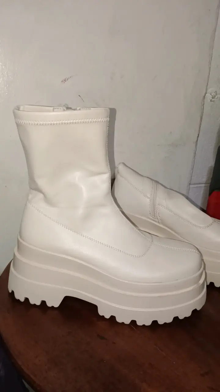 Zapatos, botas y zapatillas - 3