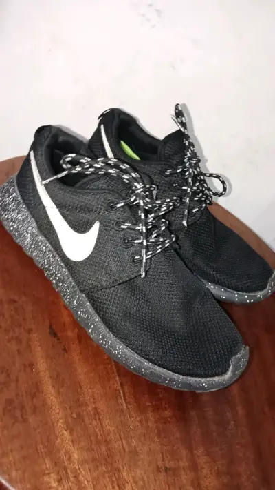 Zapatos, botas y zapatillas - miniatura 5