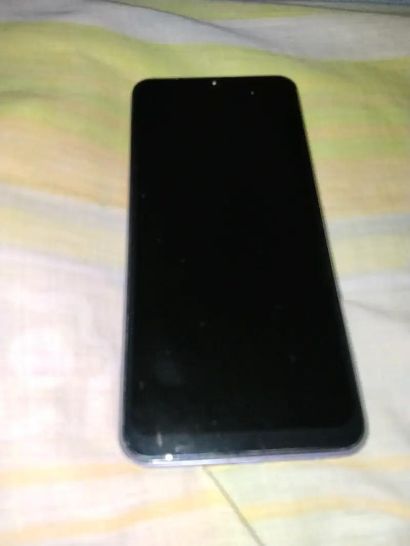 SE VENDE CELULAR - 1