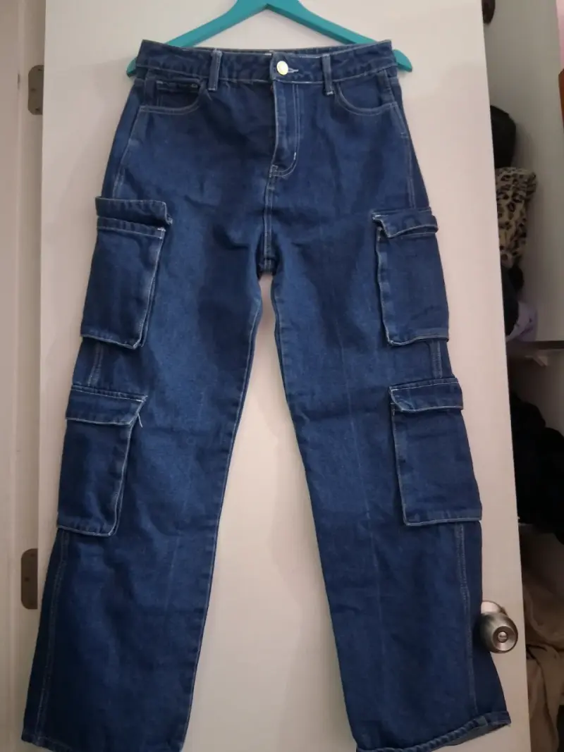 Pantalones cargo denim