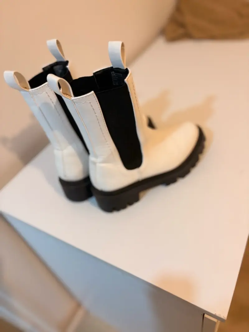 Botines blancos cuero grueso - 2