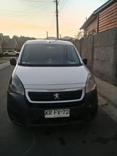 Peugeot partner - miniatura 2