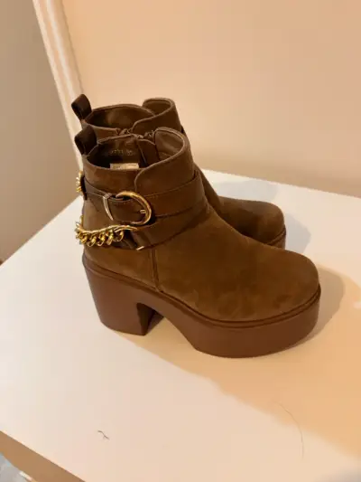 Botines marrones con tacón - miniatura 1