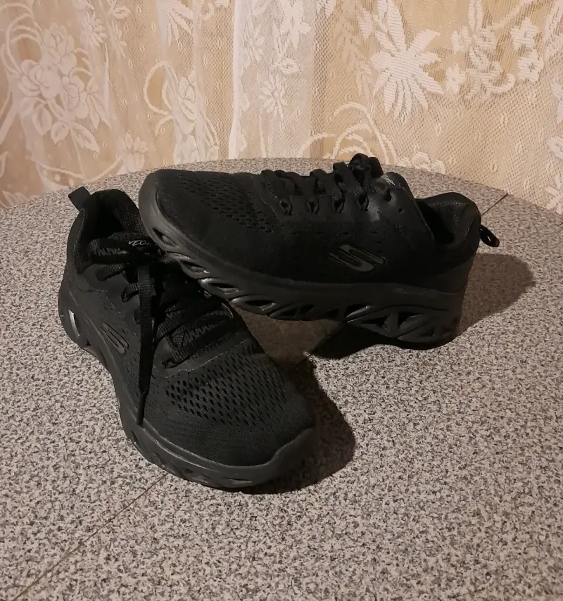 Zapatillas negras Skechers número 35 - 3