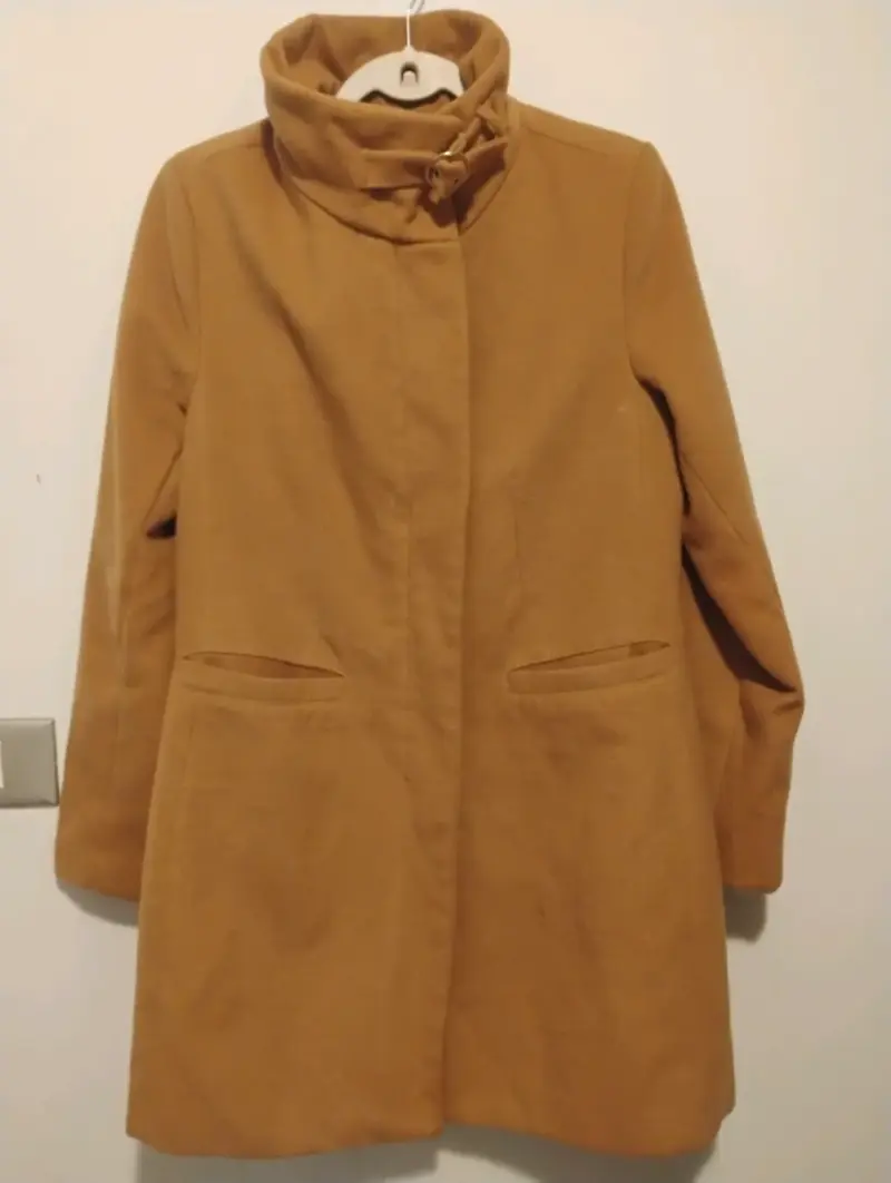 Abrigo camel de mujer - 1