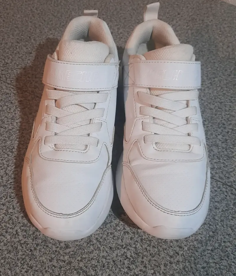 Zapatillas deportivas blancas - 2