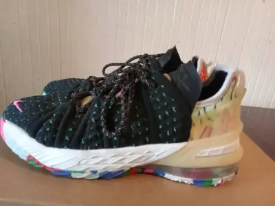 Zapatillas 2 posturas prácticamente nuevas... - miniatura 6