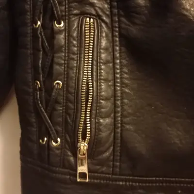 Chaqueta de cuero Guess negra - miniatura 4