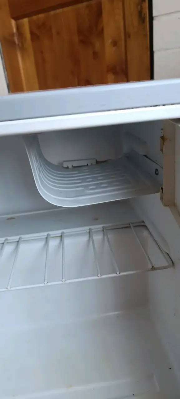 Refrigerador compacto Hitech plateado - 5