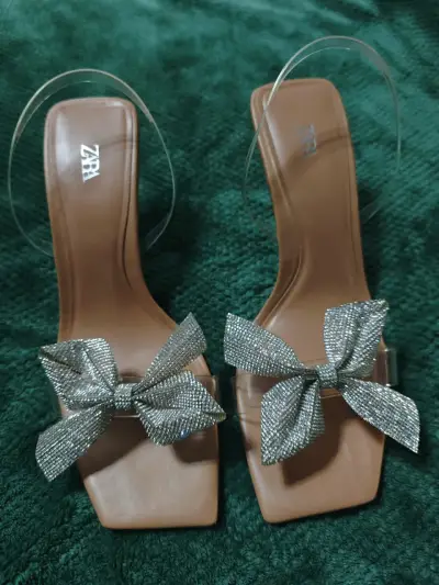 Sandalias ZARA con lazo brillante - miniatura 1