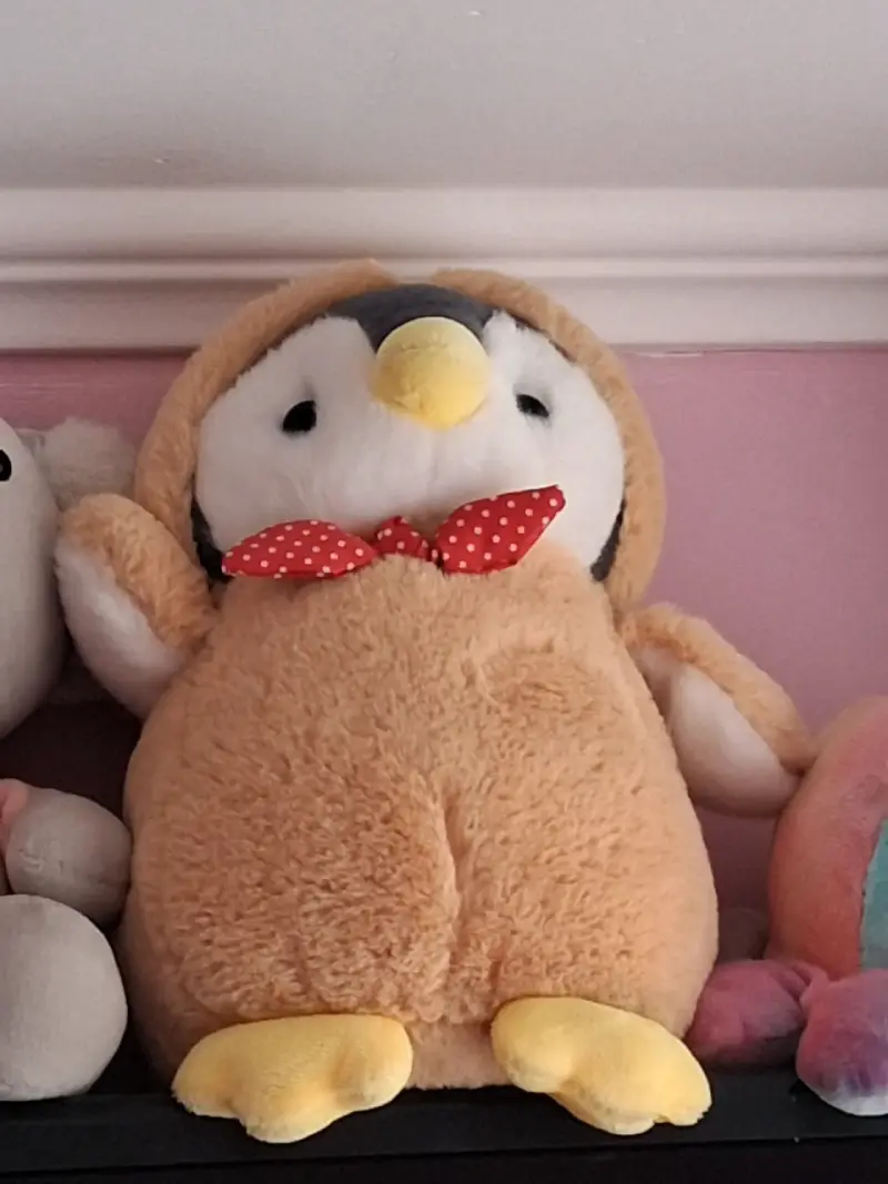Peluche de pingüino con lazo - 1