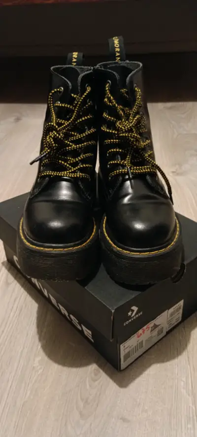 Botas c/moran - miniatura 1
