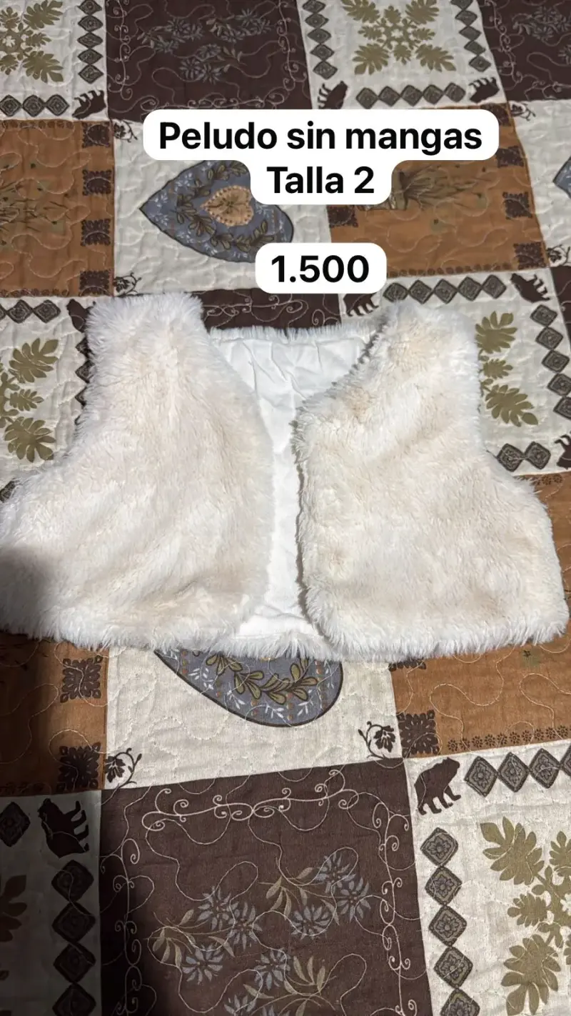 Chaleco peludo sin mangas blanco