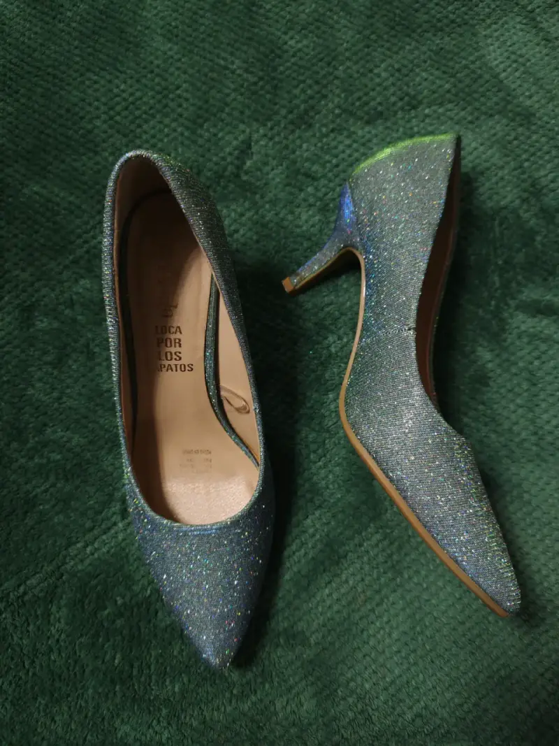Tacones brillantes elegantes - 4