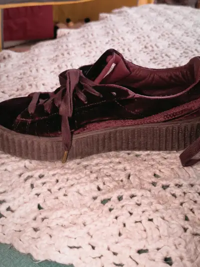 Zapatillas Puma rojas talla 40.5 - miniatura 4