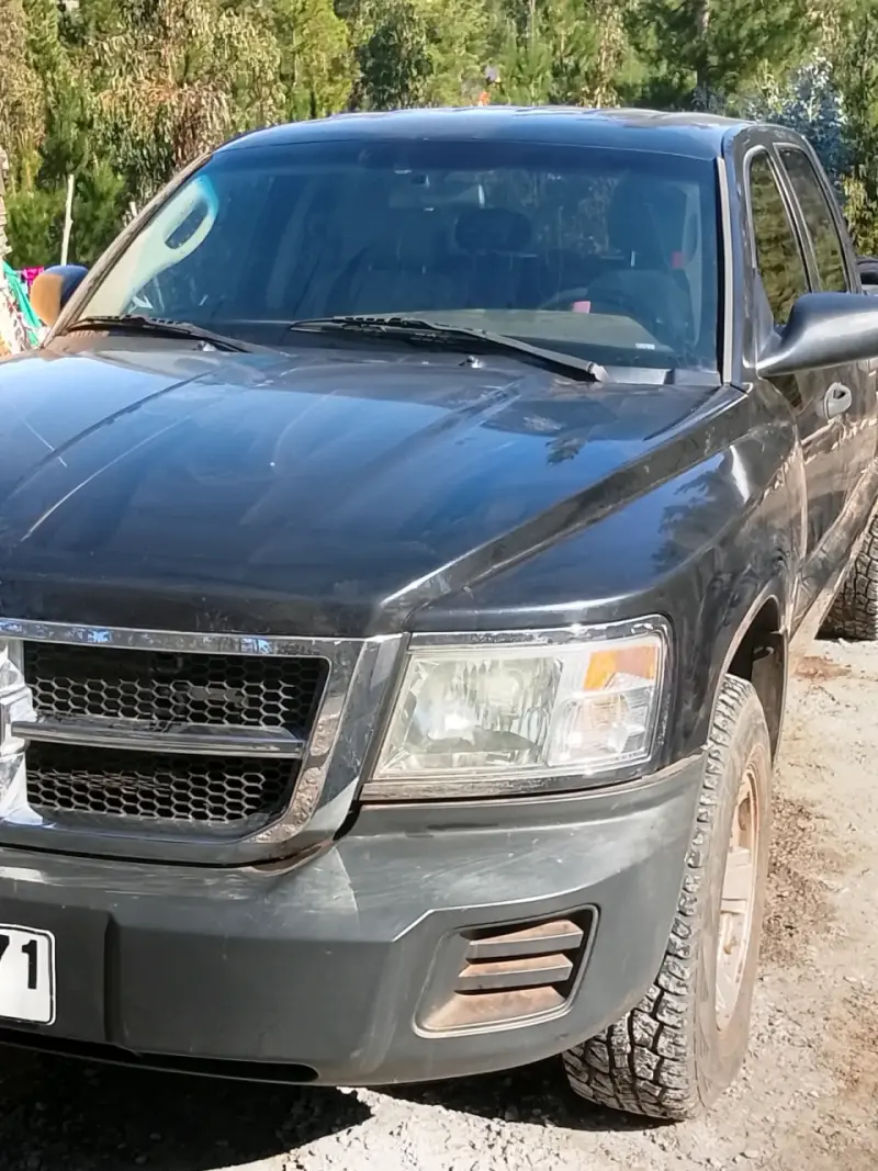Camioneta Dakota 3.7 2008