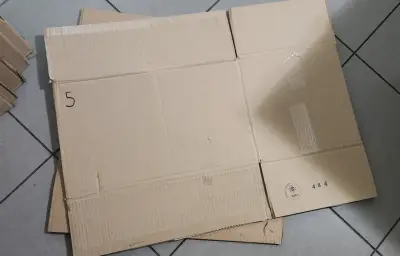 Lote de cajas de cartón - miniatura 3