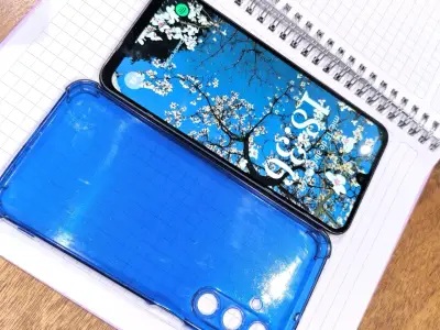 Celular Samsung Galaxy - miniatura 3