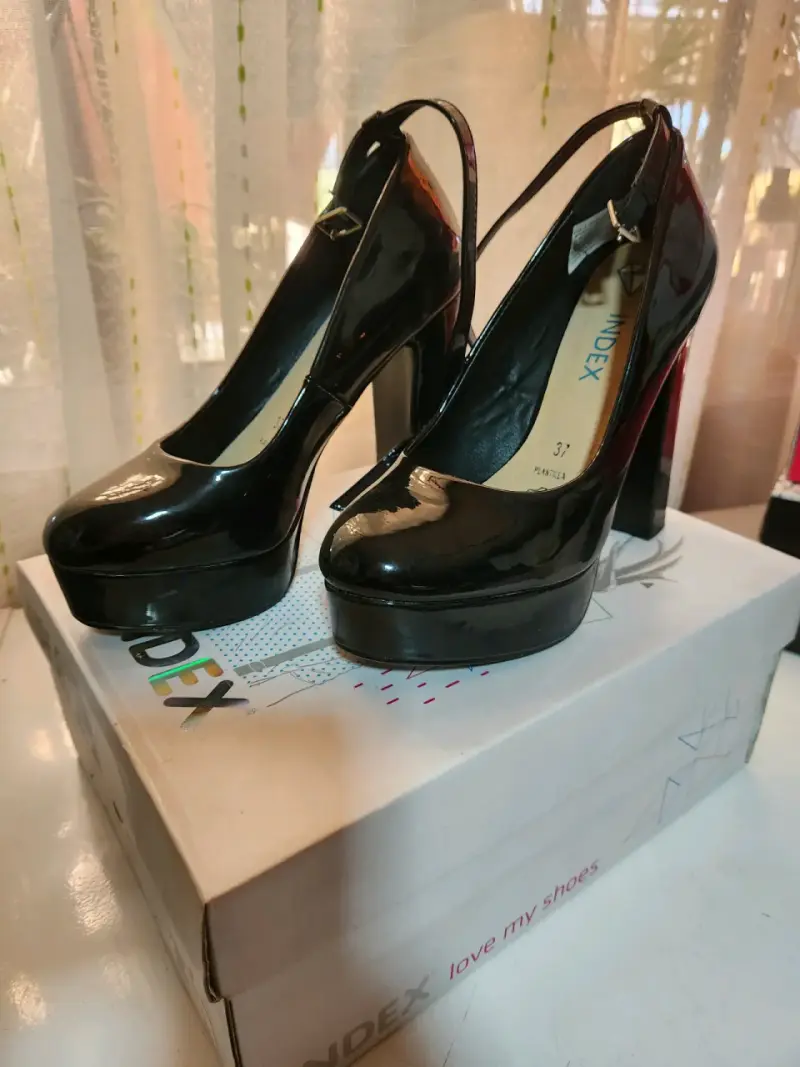 Zapatos de tacón negros brillantes - 2