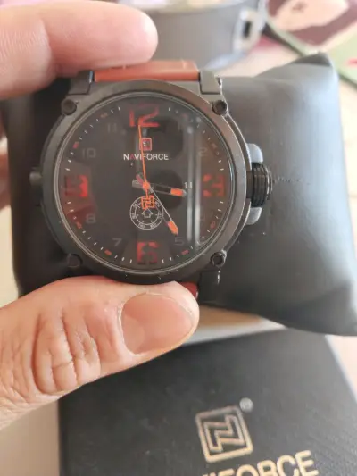 Reloj Naviforce deportivo café - miniatura 2