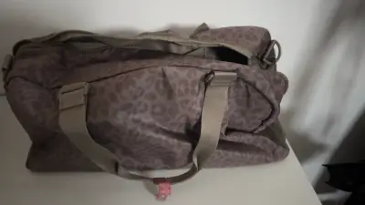 Bolso deportivo estampado leopardo - miniatura 1