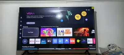 Televisor inteligente 50 pulgadas - miniatura 1