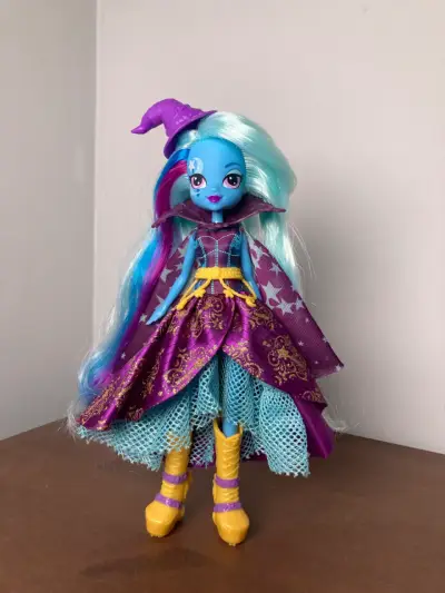Equestria Girls Trixie Lulamoon Rainbow Rocks - miniatura 1