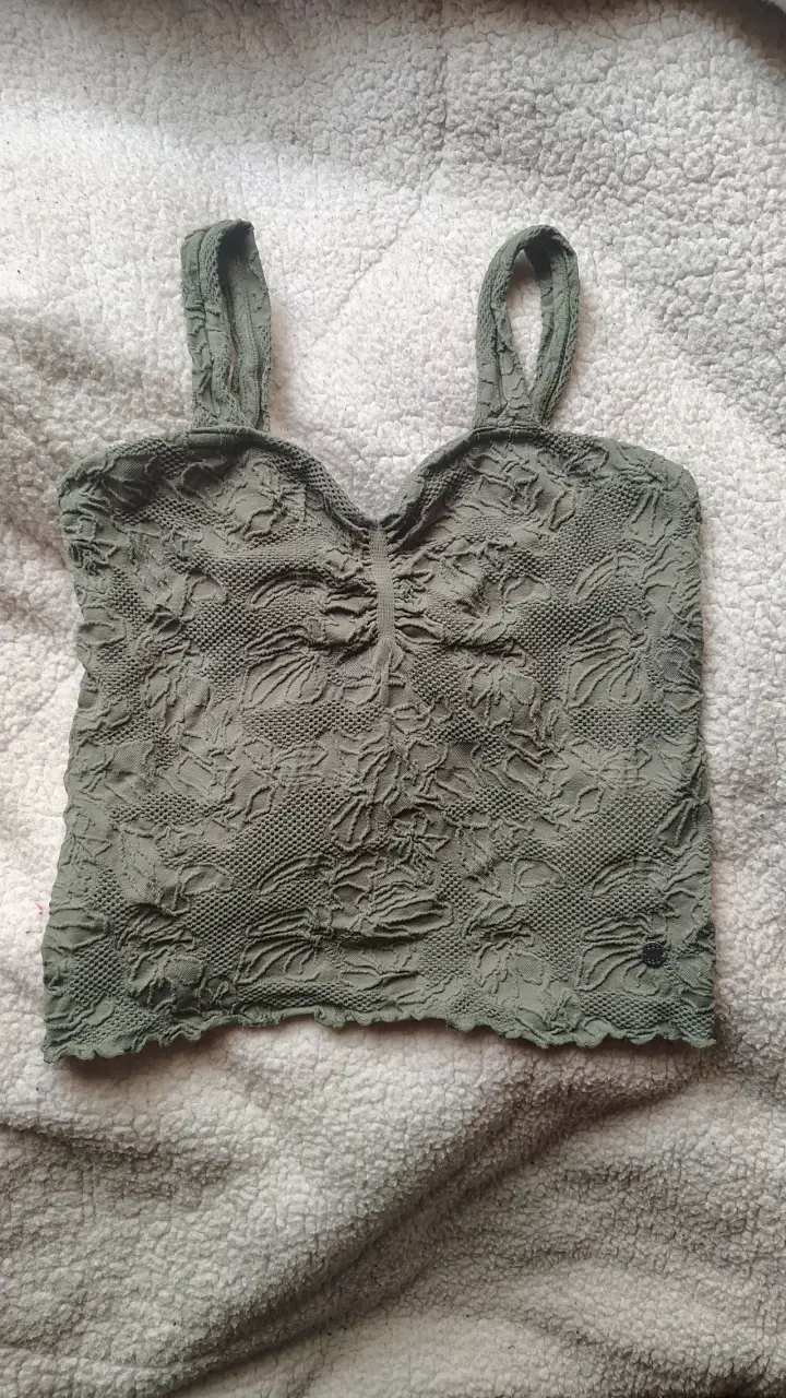 Top verde encaje floral - 1