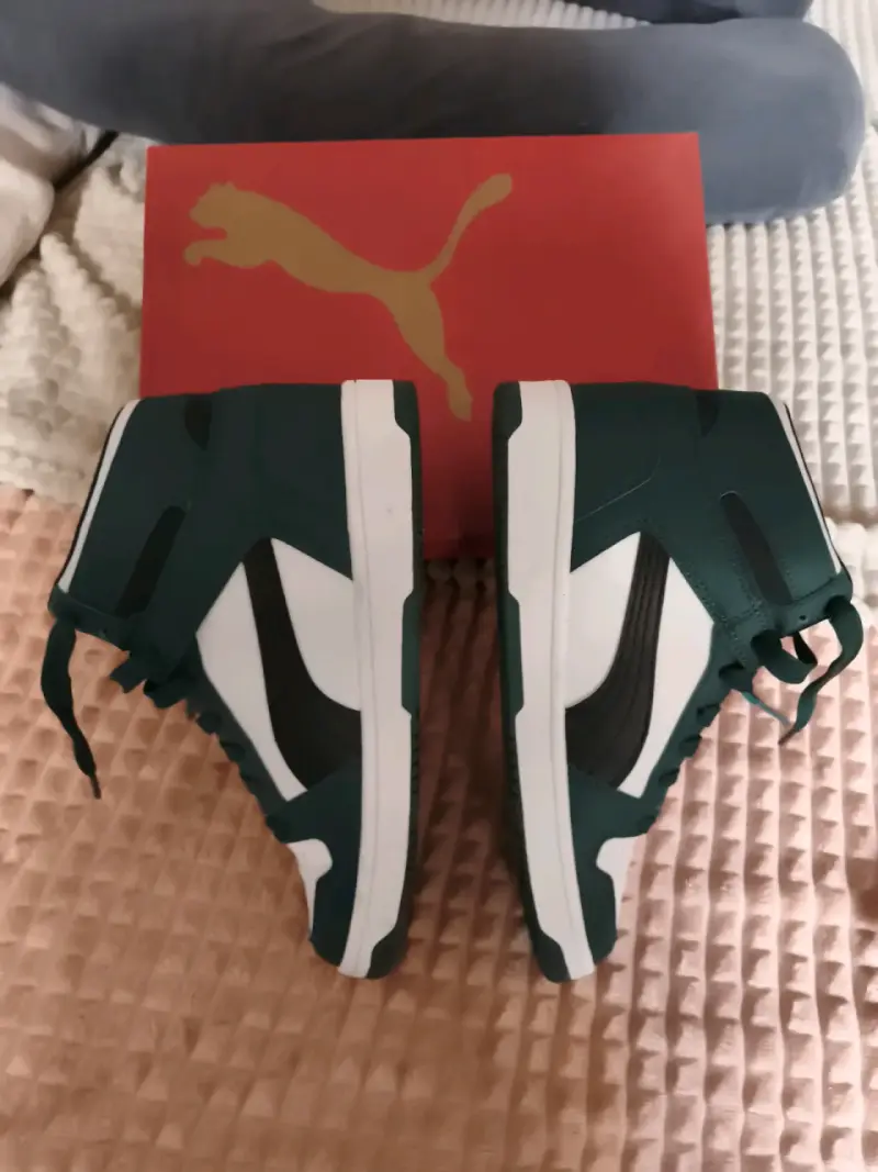 Zapatillas deportivas Puma blancas y verdes - 2