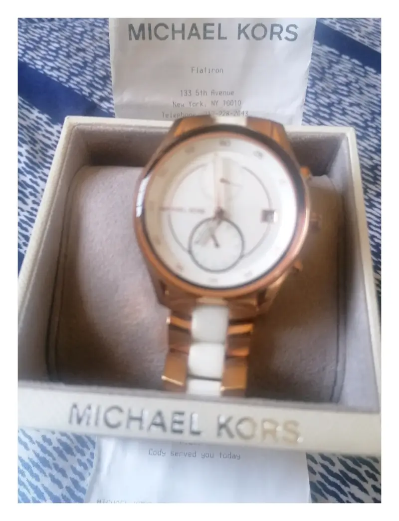 Reloj Michael Kors dorado y blanco - 3