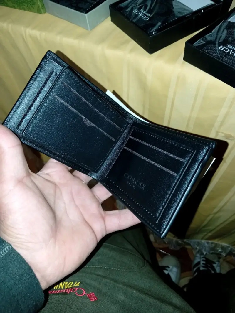 Billetera negra Coach - 2