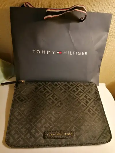 Sobre negro Tommy Hilfiger - miniatura 1