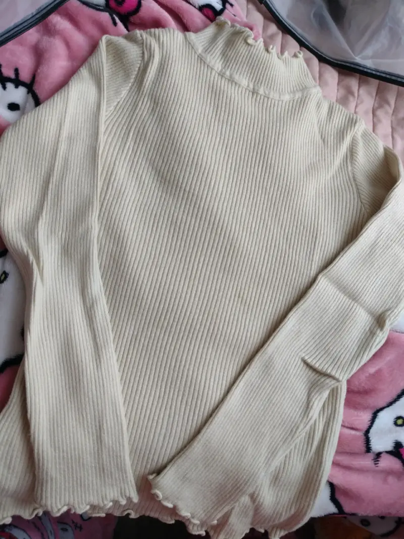betle beige de cuello alto