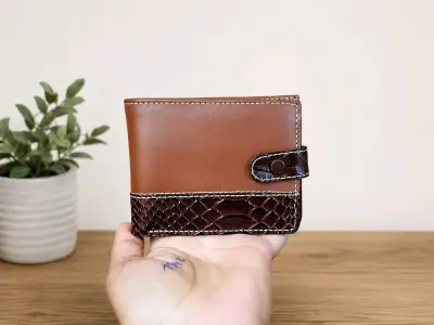Billetera negra con compartimentos - miniatura 3