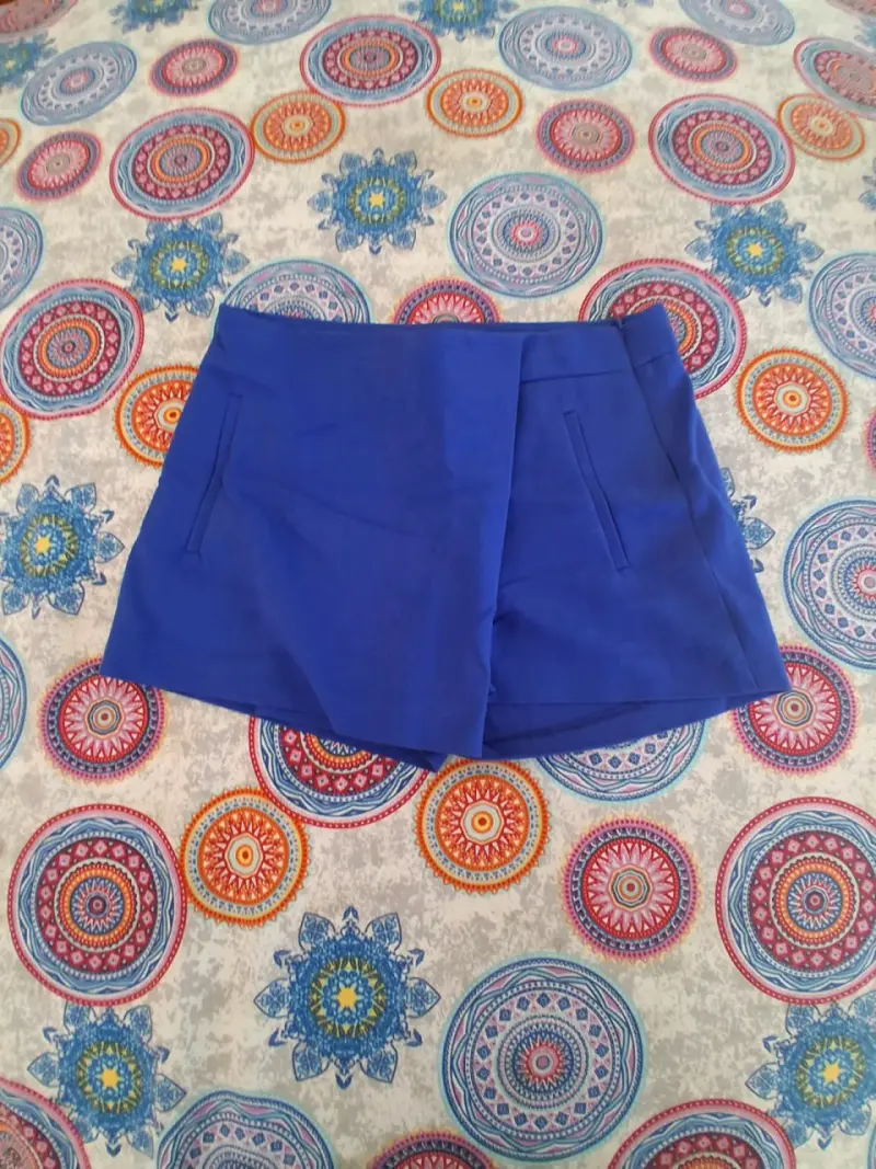 Short azul elegante