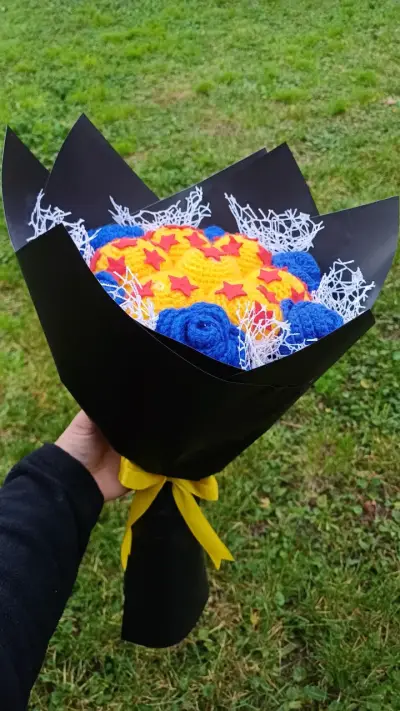 Ramo de flores de lana - miniatura 2